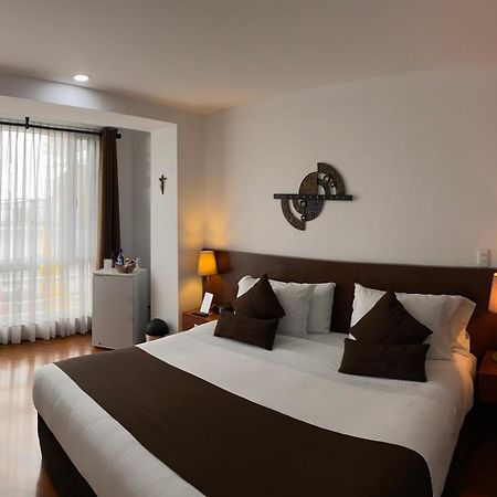 Hotel Casa Galvez Манисалес Екстериор снимка