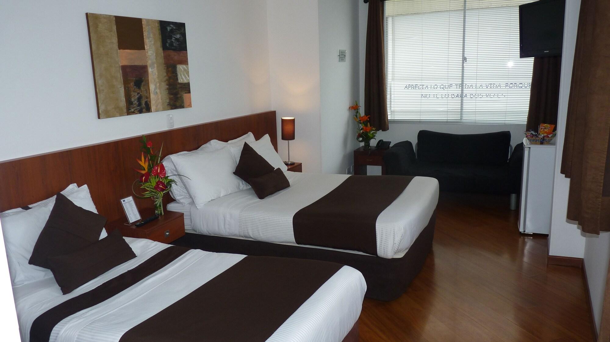 Hotel Casa Galvez Манисалес Екстериор снимка