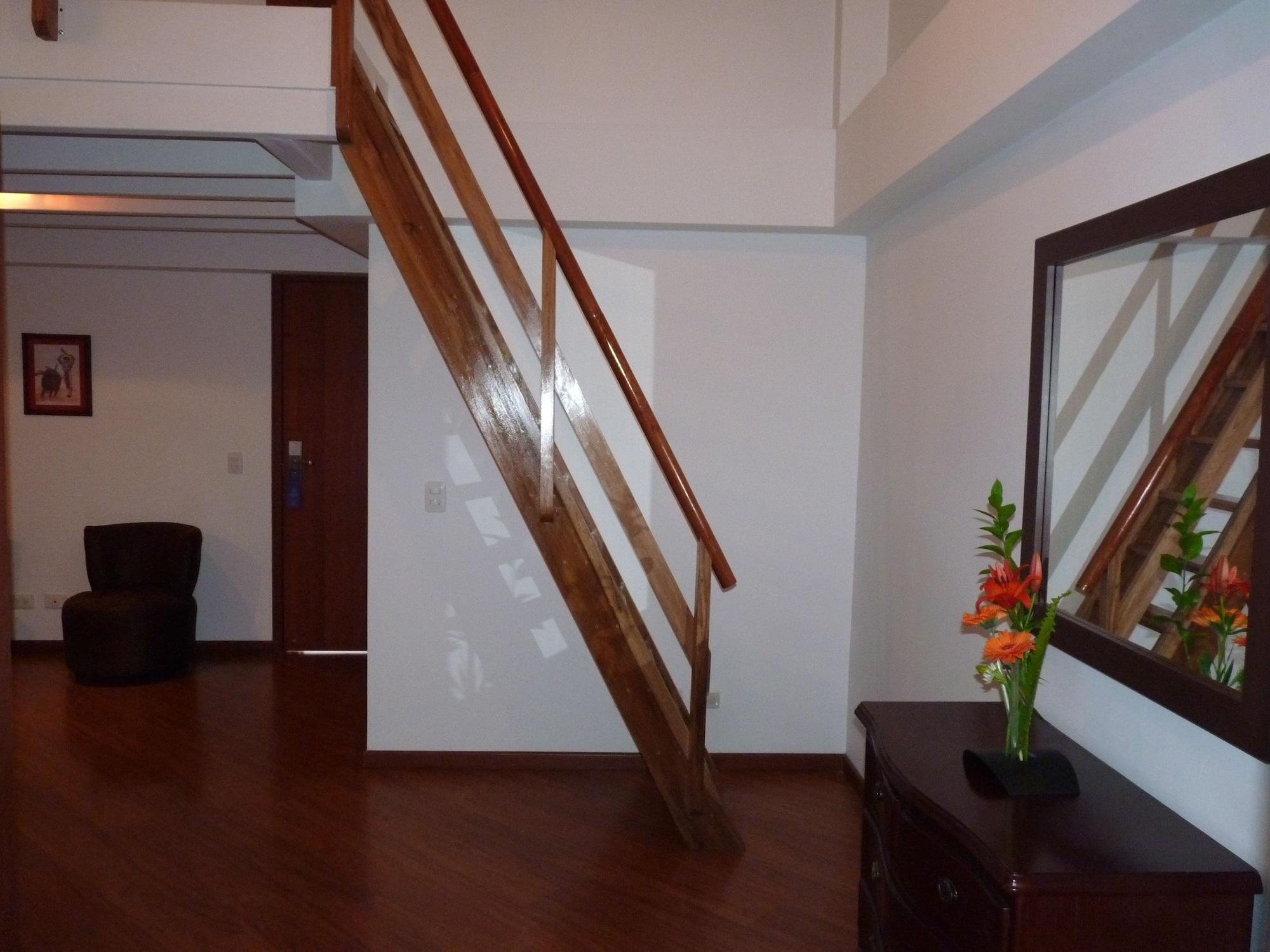 Hotel Casa Galvez Манисалес Екстериор снимка